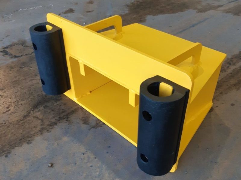 Heavy duty fork socket spacers